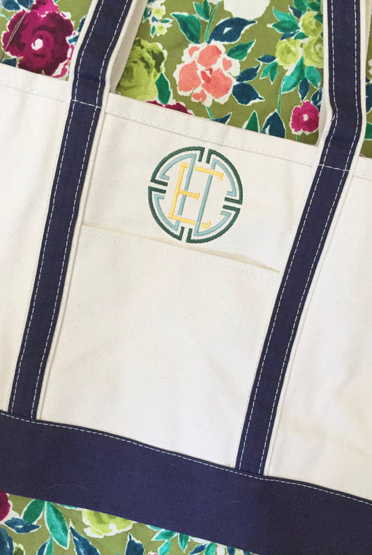 Personalized Canvas Tote Bag with Medallion Initial, Graduation gift, beach bag
