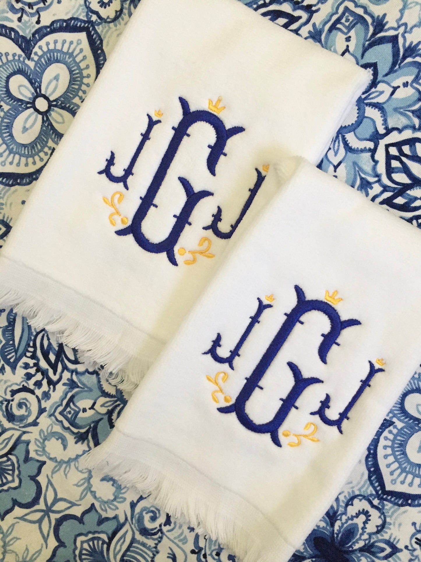 Monogrammed Fingertip towels, Nola Monogram, personalized gifts, Christmas gift