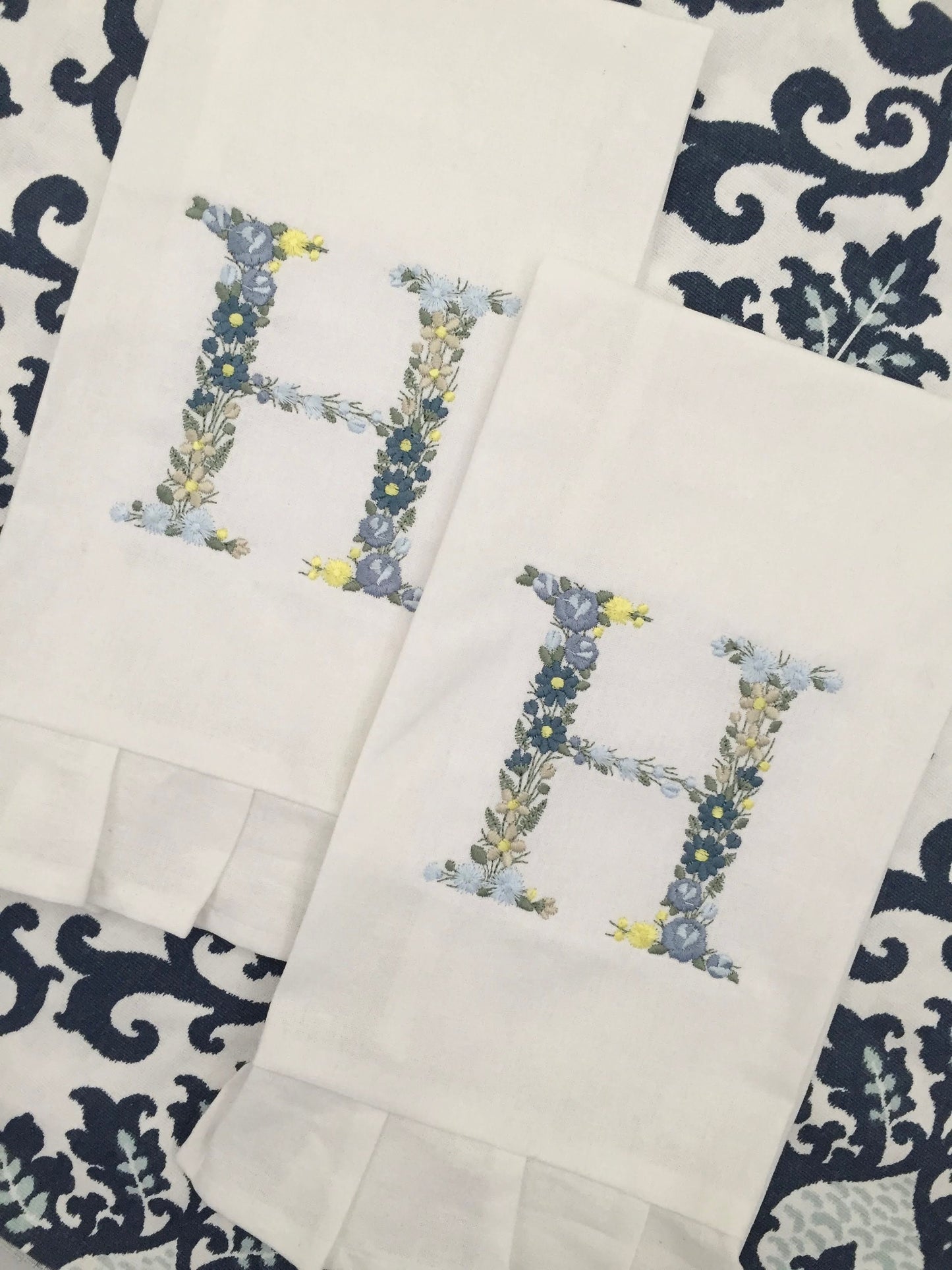 Monogrammed Linen Ruffled Handtowel, Personalized Handtowel Flower Initial, Hostess Gift