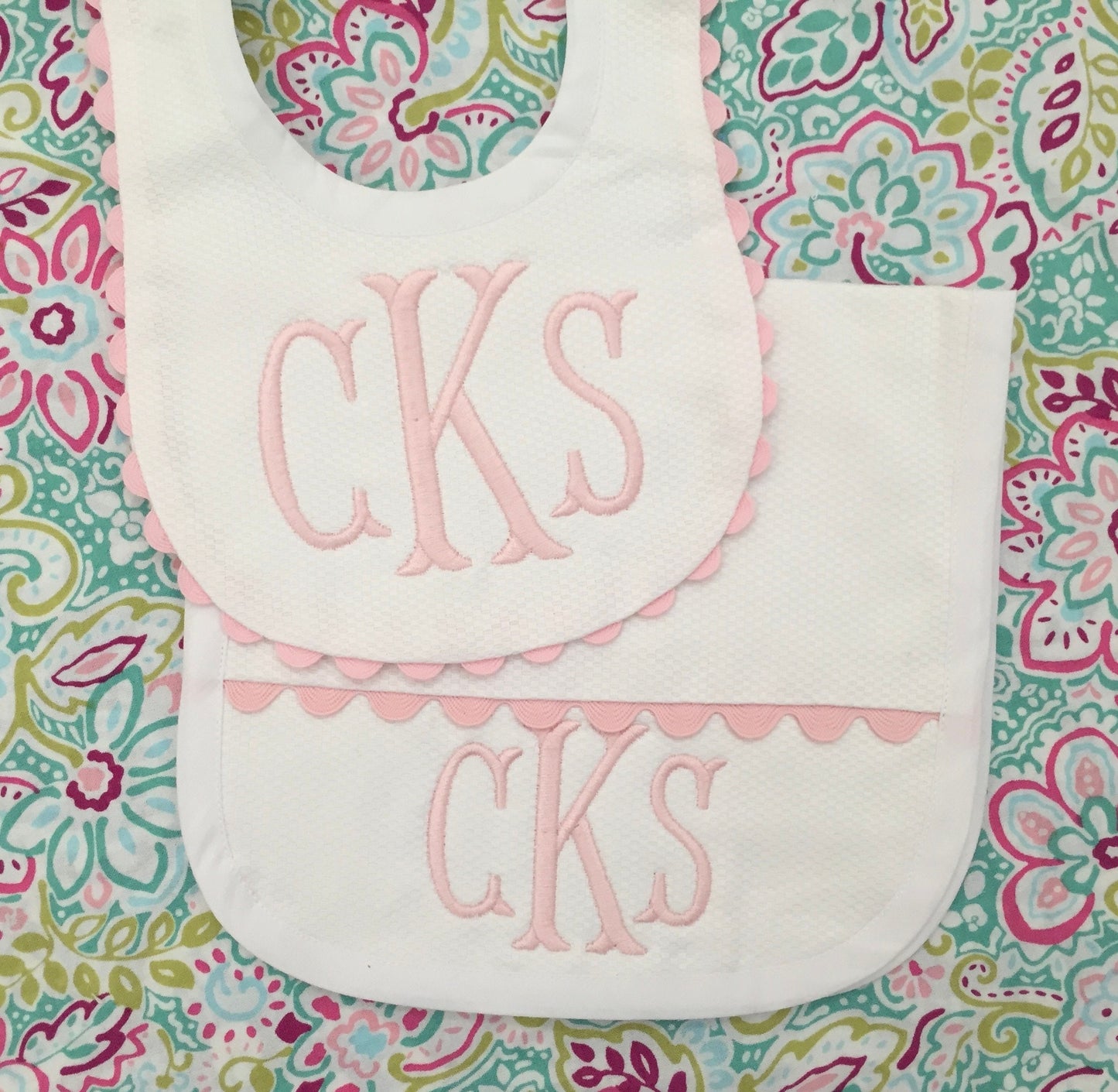 Monogrammed Bib and Burp cloth with Ric Rac, baby shower gift, personalized baby gift