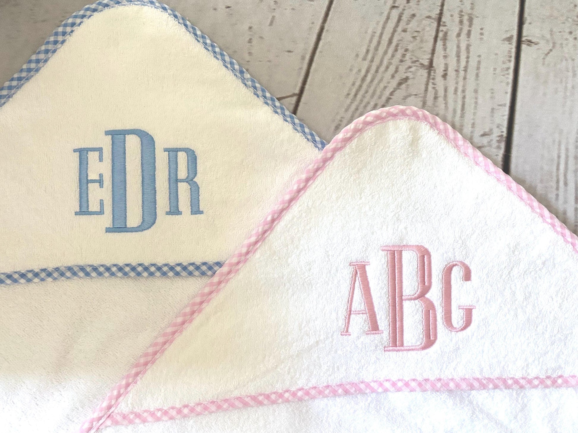 Monogrammed Hooded Towel for Babies and Toddlers, baby gift, baby shower