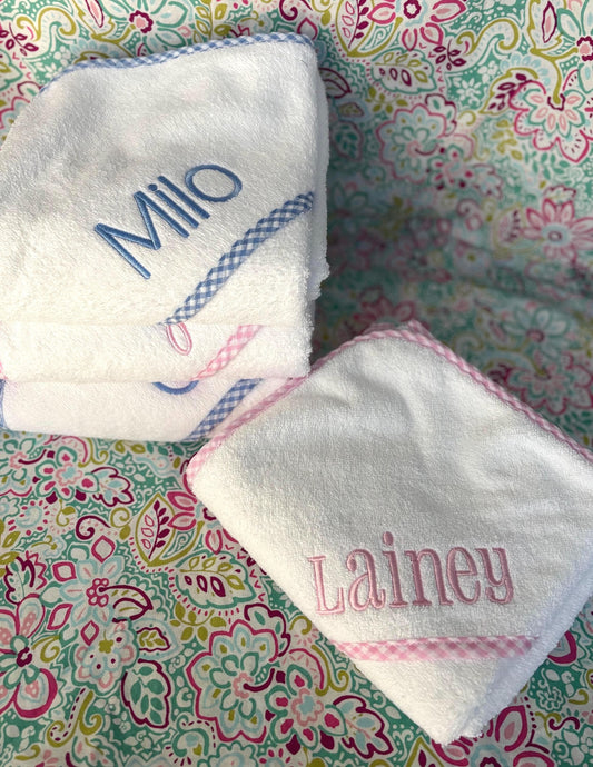 Monogrammed Hooded Towel for Babies and Toddlers, baby gift, baby shower