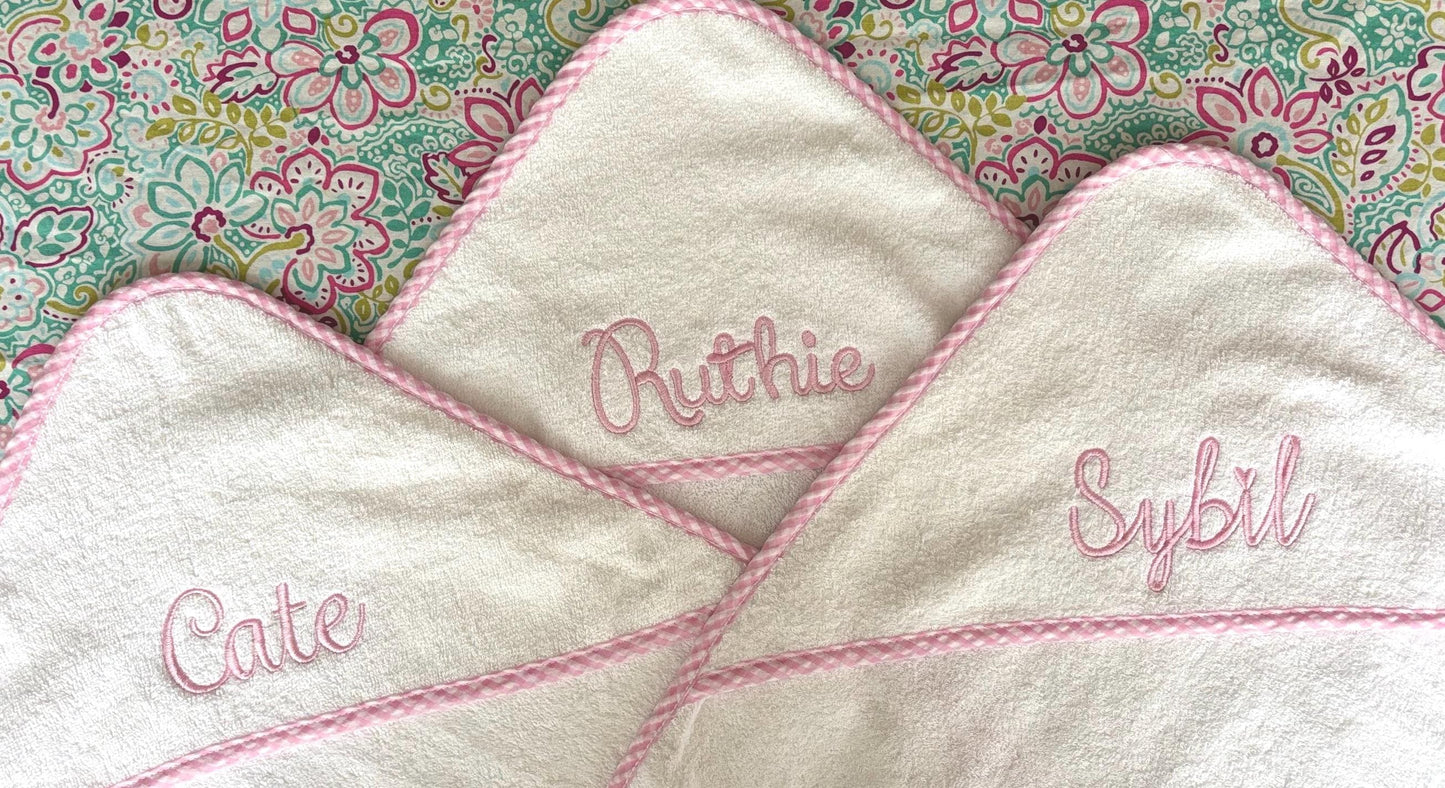 Monogrammed Hooded Towel for Babies and Toddlers, baby gift, baby shower